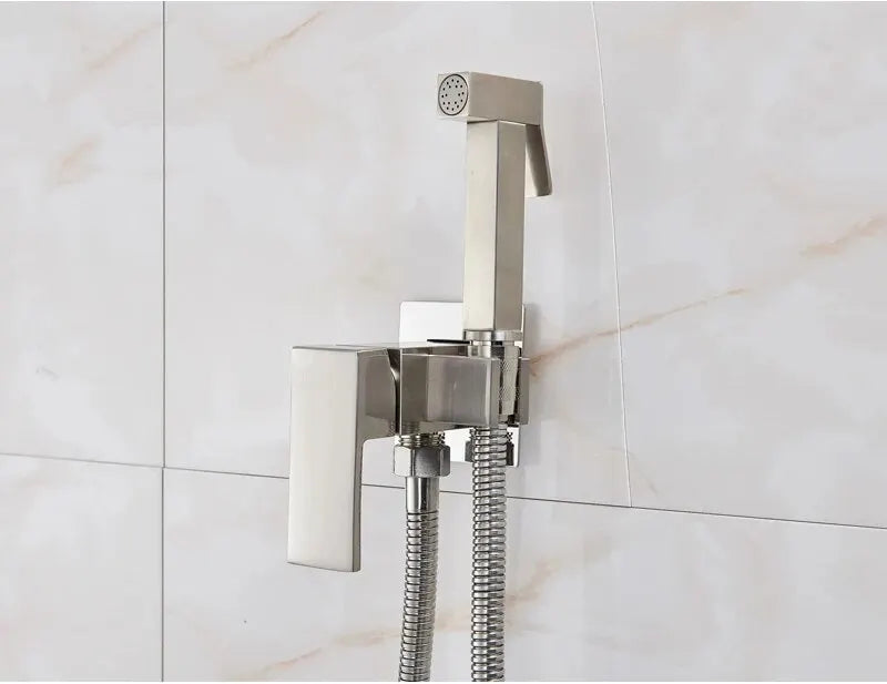 Brass Bidet Faucet Single Cold Water Tap Handheld Bidet Spray Shower Set Toilet Shattaf Sprayer Douche Hygienic Shower Black